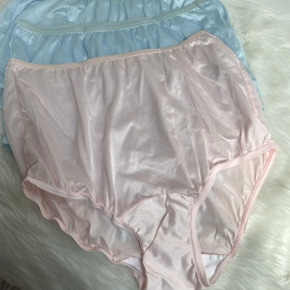 Vanity Fair Bundle of 3 Body Women’s Nylon Granny Panties Lace Size 6 New - Picture 3 of 6